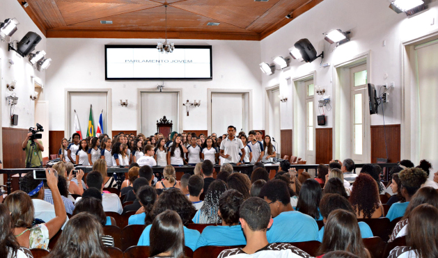 Câmara realiza cerimônia de instalação do Parlamento Jovem 2019 (27/03/2019 00:00:00)