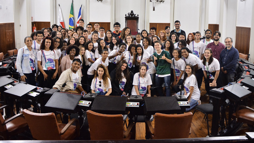 Estudantes decidem as propostas que serão encaminhadas para a etapa regional do Parlamento Jovem (10/06/2019 00:00:00)
