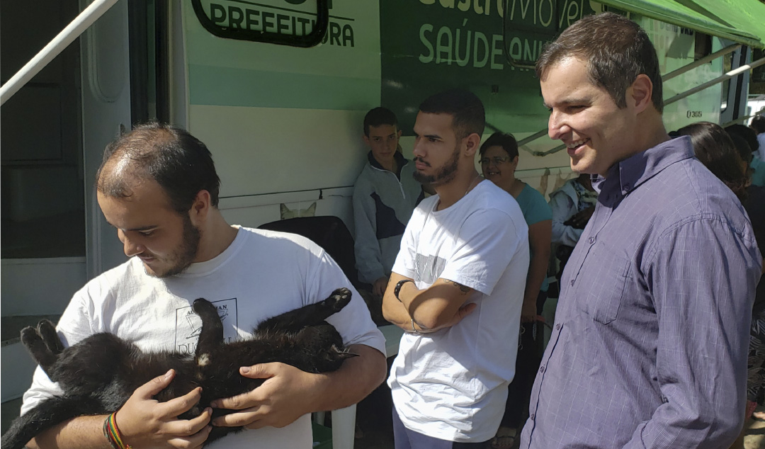 Comissão de Proteção Animal acompanha retorno do funcionamento de Castramóvel (03/07/2019 00:00:00)