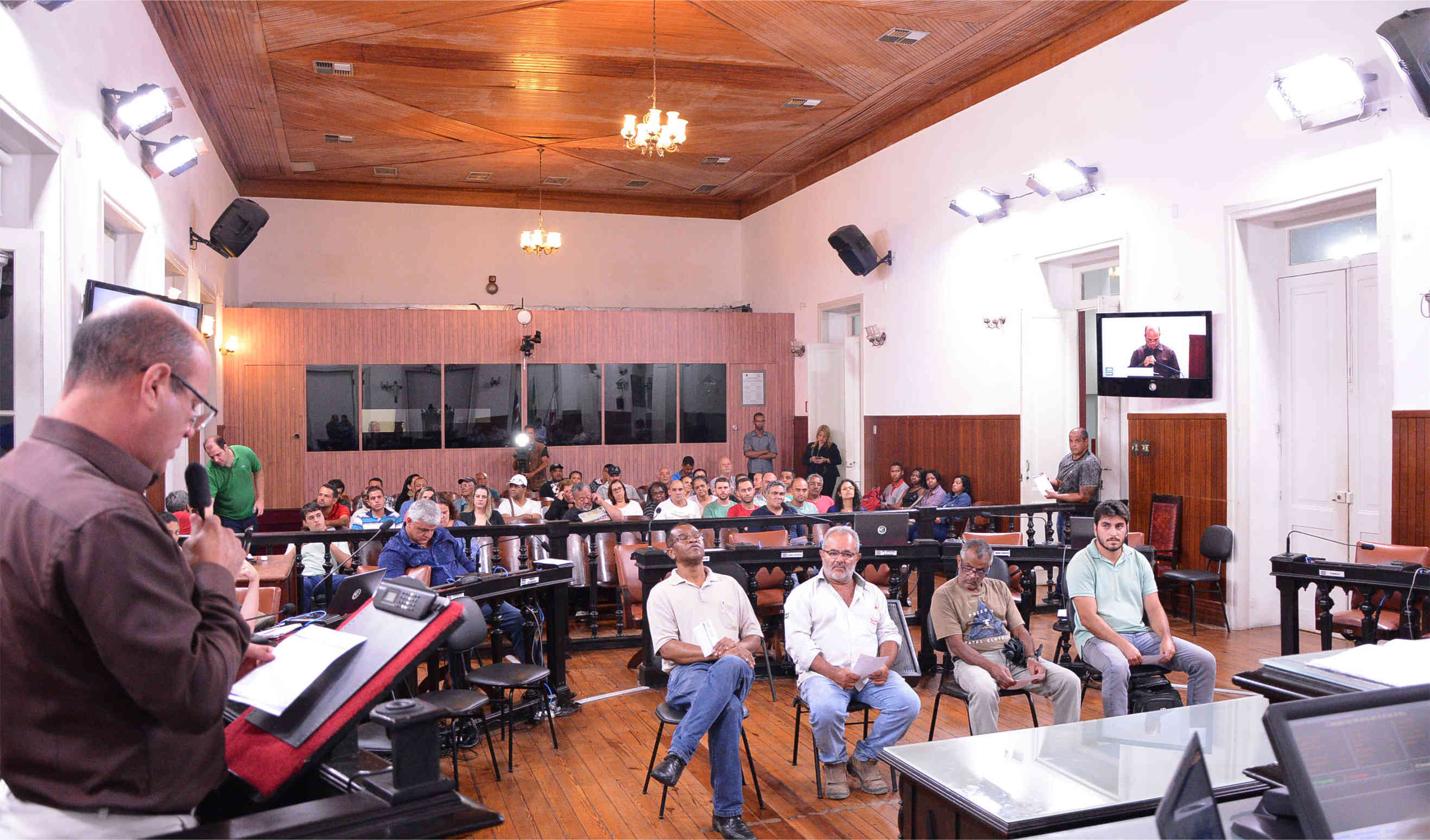 Regularização do Loteamento Santa Efigênia é debatida em audiência pública (10/12/2019 00:00:00)