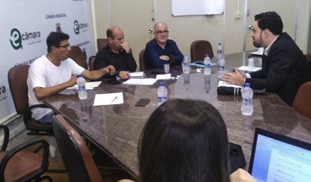 Vereadores cobram do Poder Executivo medidas efetivas contra  as irregularidades das empresas de transporte (13/12/2019 00:00:00)