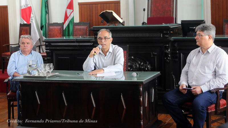 Prefeito recomenda isolamento social em coletiva na Câmara e Secretaria de Saúde divulga 27 casos confirmados e 246 suspeitos em Juiz de Fora (27/03/2020 00:00:00)