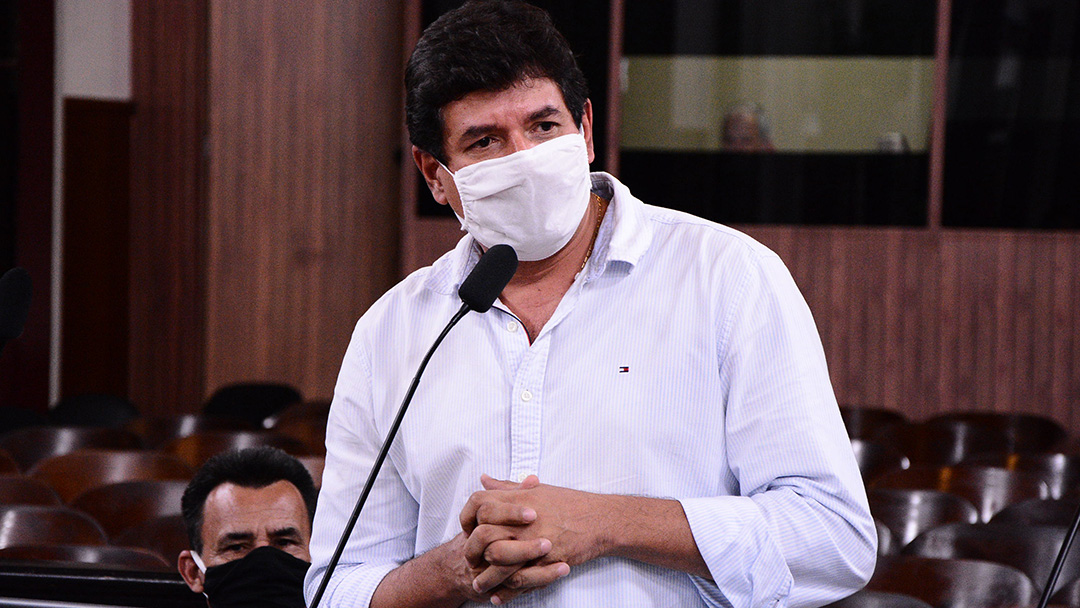 Vereadores rejeitam veto da Prefeitura e aprovam a lei que reduz as mensalidades em 30% durante o período da quarentena (28/05/2020 00:00:00)