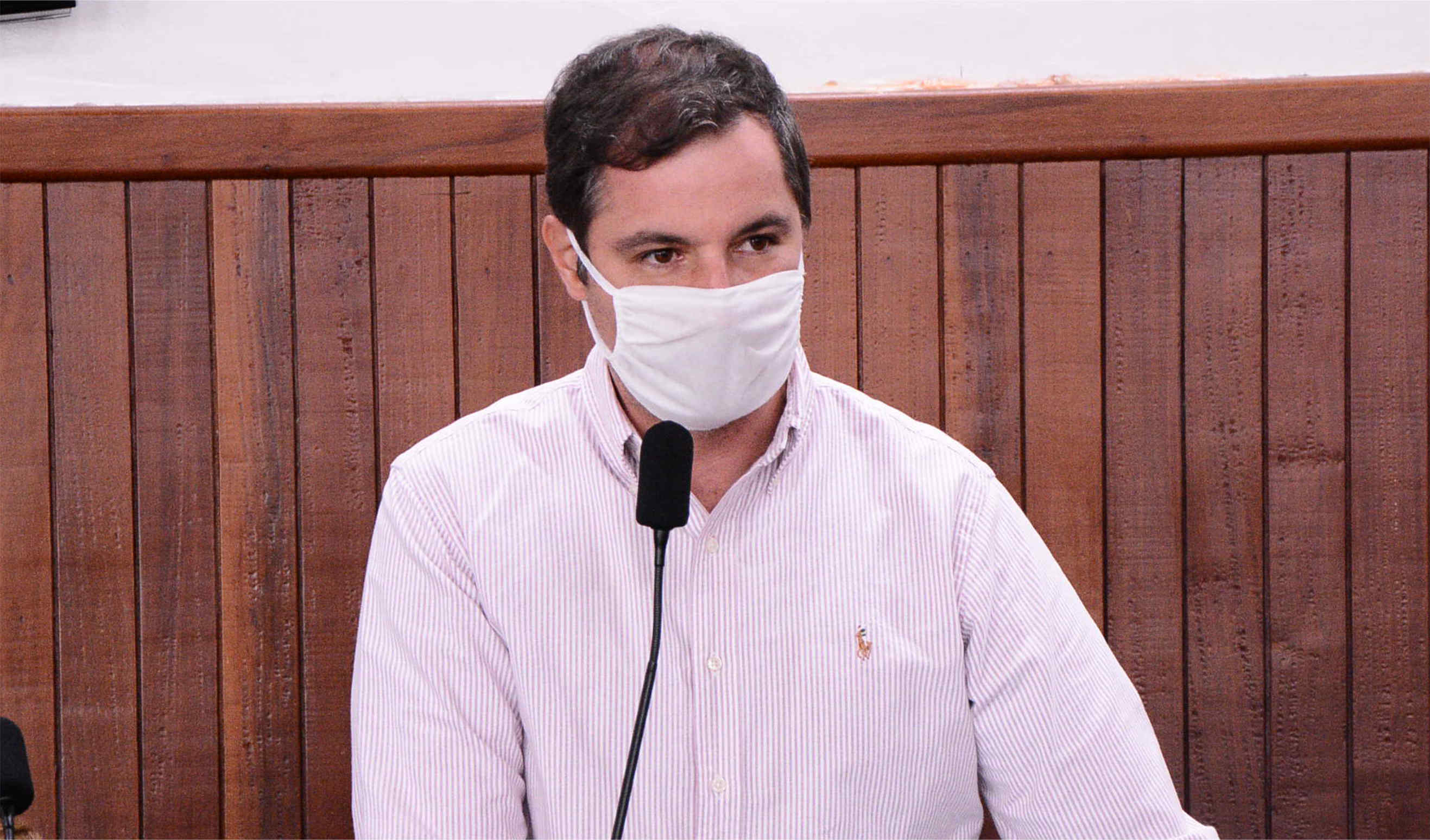 Vereadores aprovam obrigatoriedade de medição de temperatura corporal dos consumidores em supermercados e instituições financeiras (29/05/2020 00:00:00)