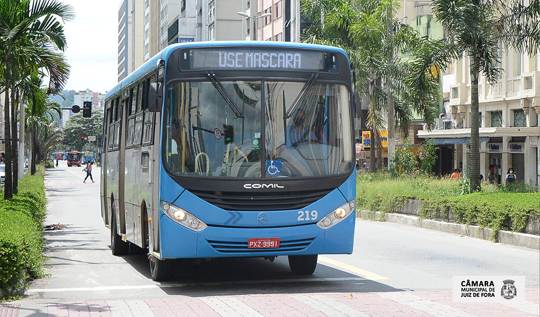 Juiz decide por liminar que ônibus devem voltar a circular em horário normal mesmo durante o lockdown (18/03/2021 00:00:00)