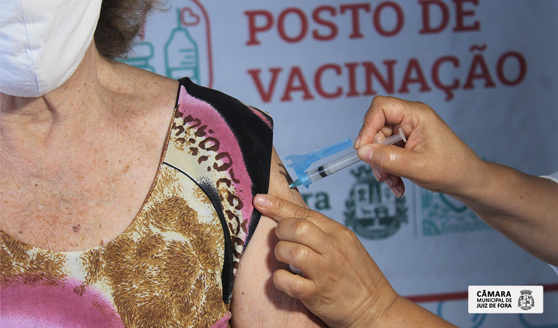 Câmara participa de coletiva em que PJF anuncia novo calendário de vacinação para grupos prioritários e com comorbidades (04/05/2021 00:00:00)