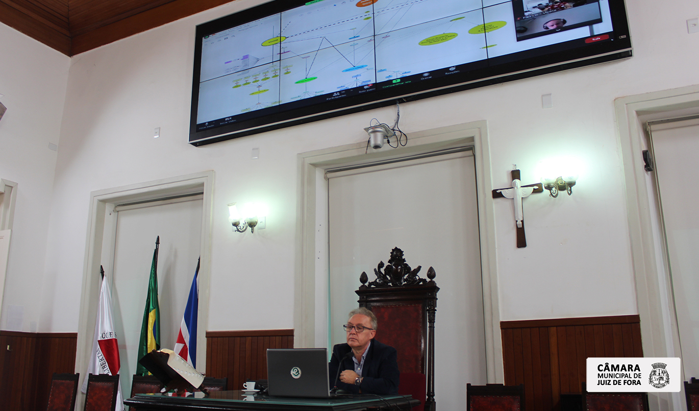 Câmara promove curso de Oratória no Parlamento em parceria com as cidades de Ubá, Viçosa e Matias Barbosa (06/05/2021 00:00:00)