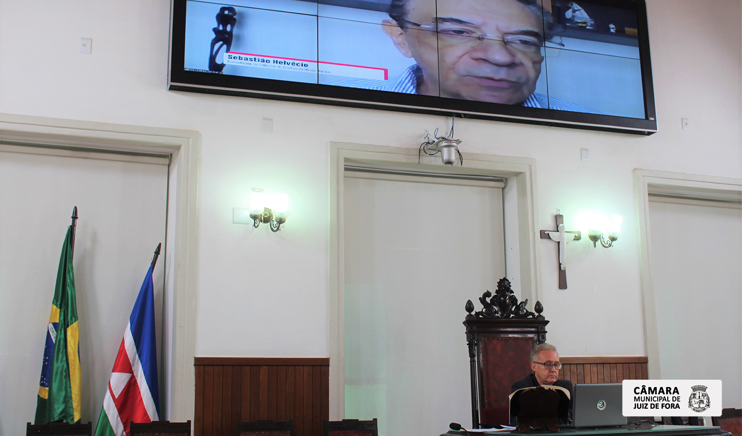 Câmara promove capacitação sobre Controle Externo com representante do Tribunal de Contas do Estado para representantes de 60 cidades (10/05/2021 00:00:00)