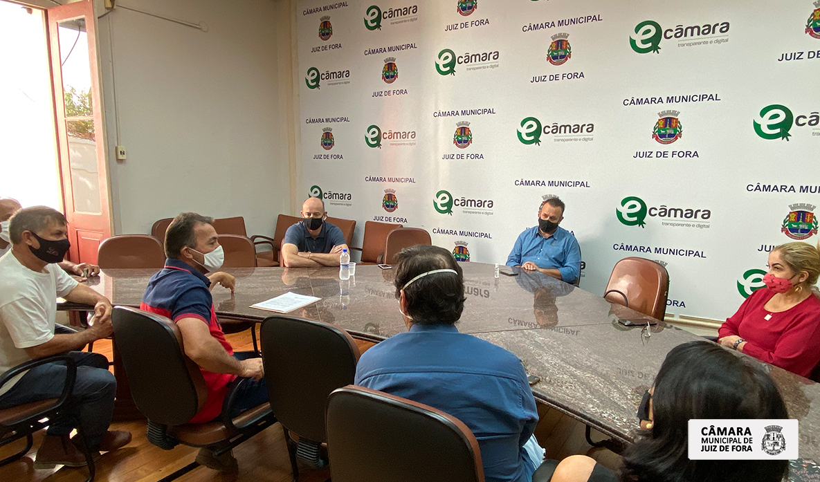 Comissão de Agricultura se reúne com associação sobre circulação de charretes para fins culturais em Juiz de Fora (07/05/2021 00:00:00)