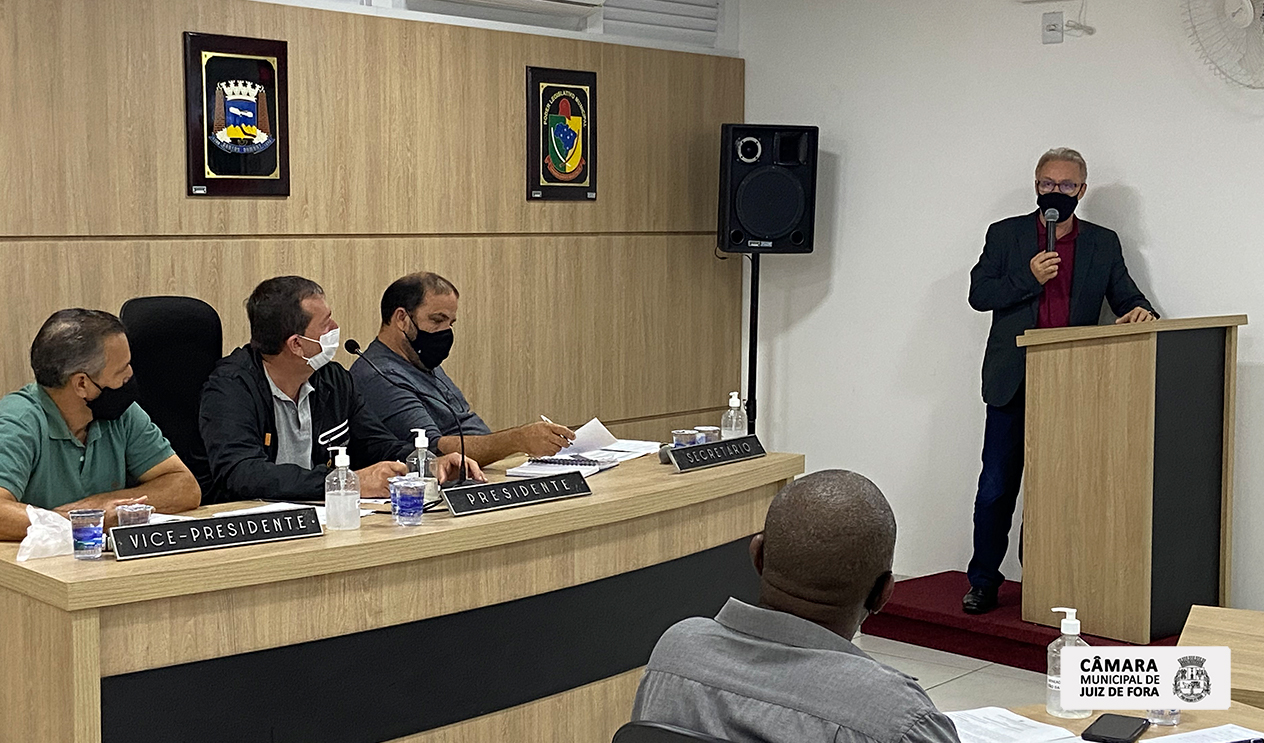 Plano Estratégico - Presidência participa de reunião da Câmara Municipal de Santos Dumont e apresenta o primeiro plano do Legislativo (15/06/2021 00:00:00)
