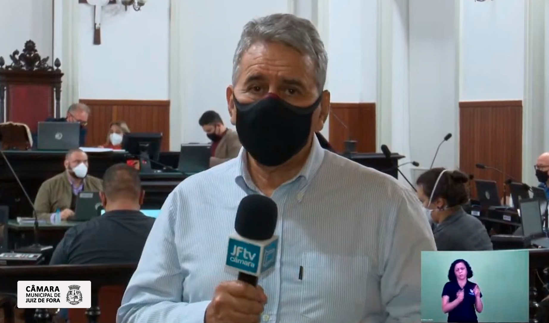 Em entrevista ao vivo, Dr. Antônio Aguiar explica o atendimento prioritário a pessoas com doenças invisíveis  (22/06/2021 00:00:00)