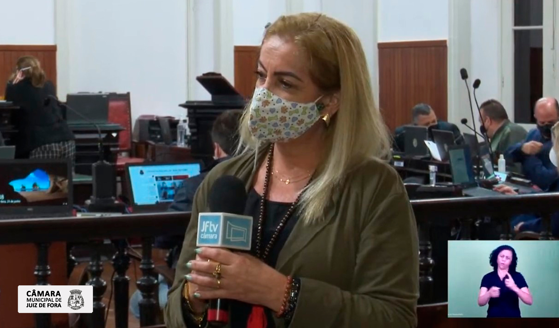 Kátia Franco Protetora critica, em entrevista ao vivo, o PL 2.452 que propõe transformar vaquejada em esporte  (24/06/2021 00:00:00)