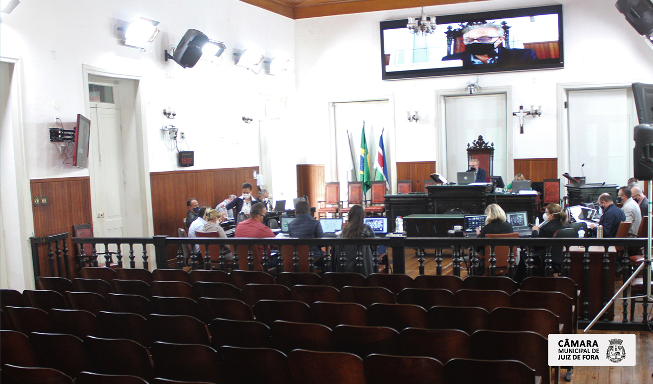 Câmara aprova alteração no PL acerca da responsabilização em eventos clandestinos na pandemia (08/07/2021 00:00:00)