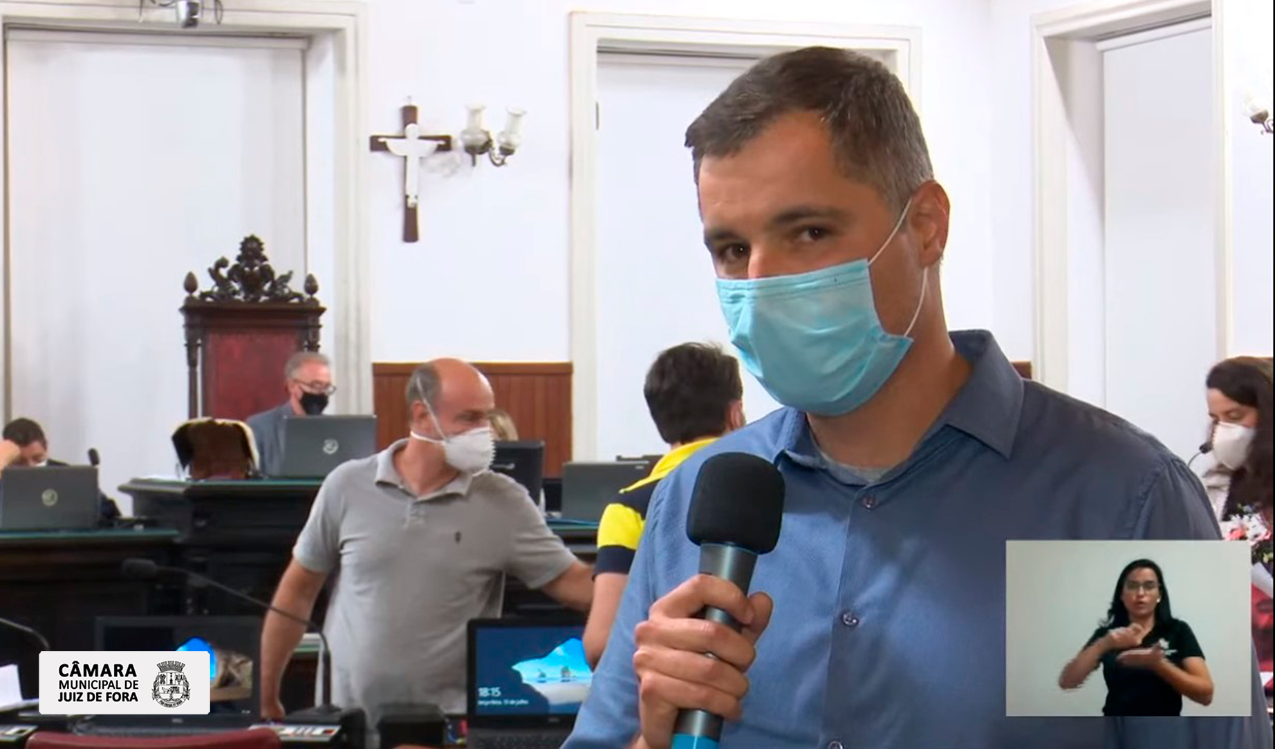 Marlon Siqueira analisou em vivo a vacinação contra a COVID-19 na cidade e a flexibilização da Faixa Amarela  (14/07/2021 00:00:00)