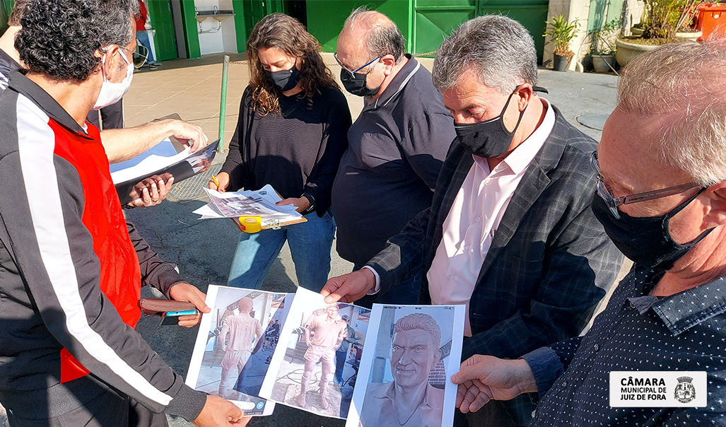Com projeto da Câmara, local para instalação da estátua de bronze em homenagem ao Toledinho no Estádio Municipal é definido (05/08/2021 00:00:00)