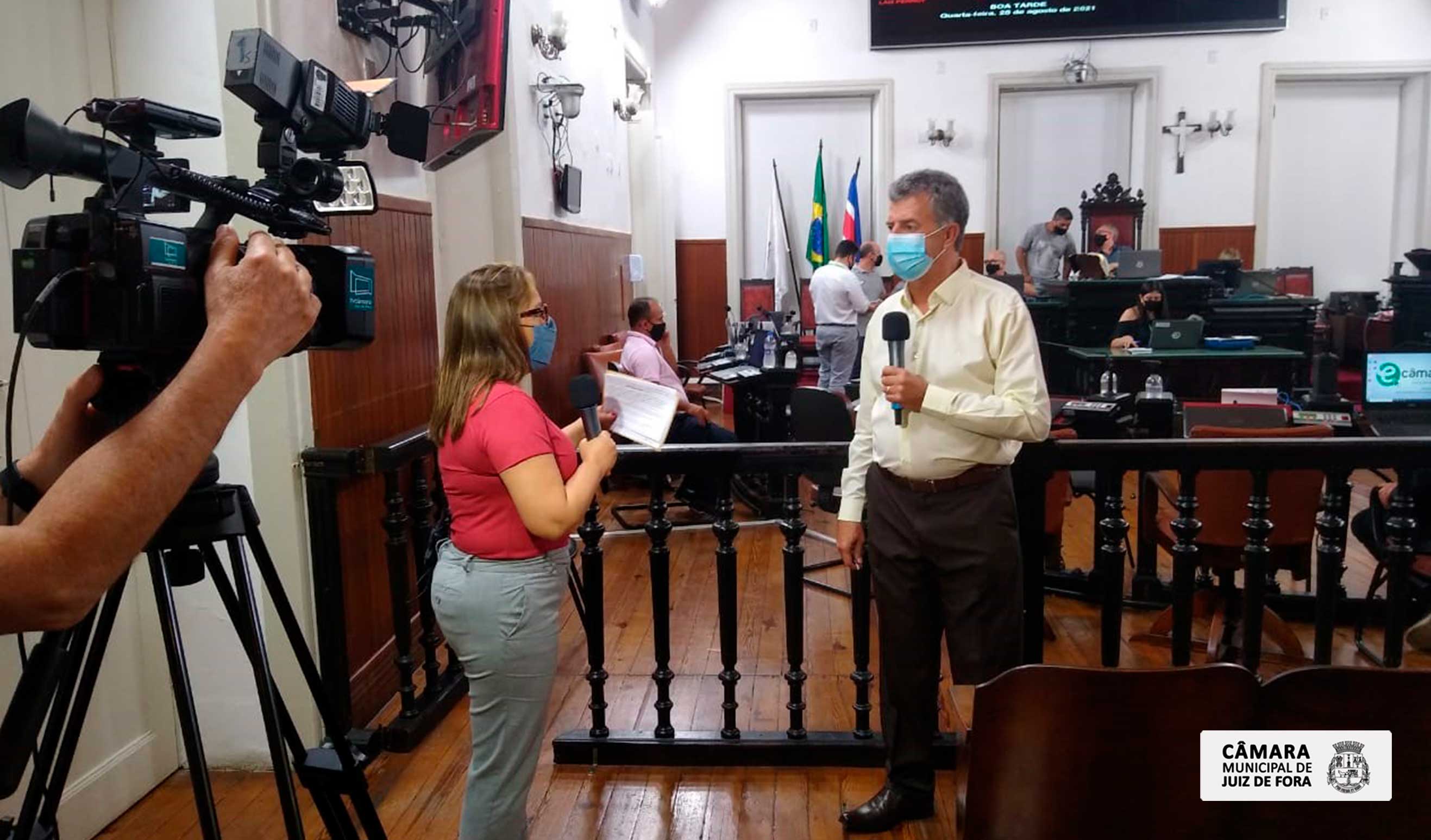 Pardal destaca, em entrevista ao vivo, PL que propõe isenção de IPTU para sedes próprias de associações de bairro (26/08/2021 00:00:00)