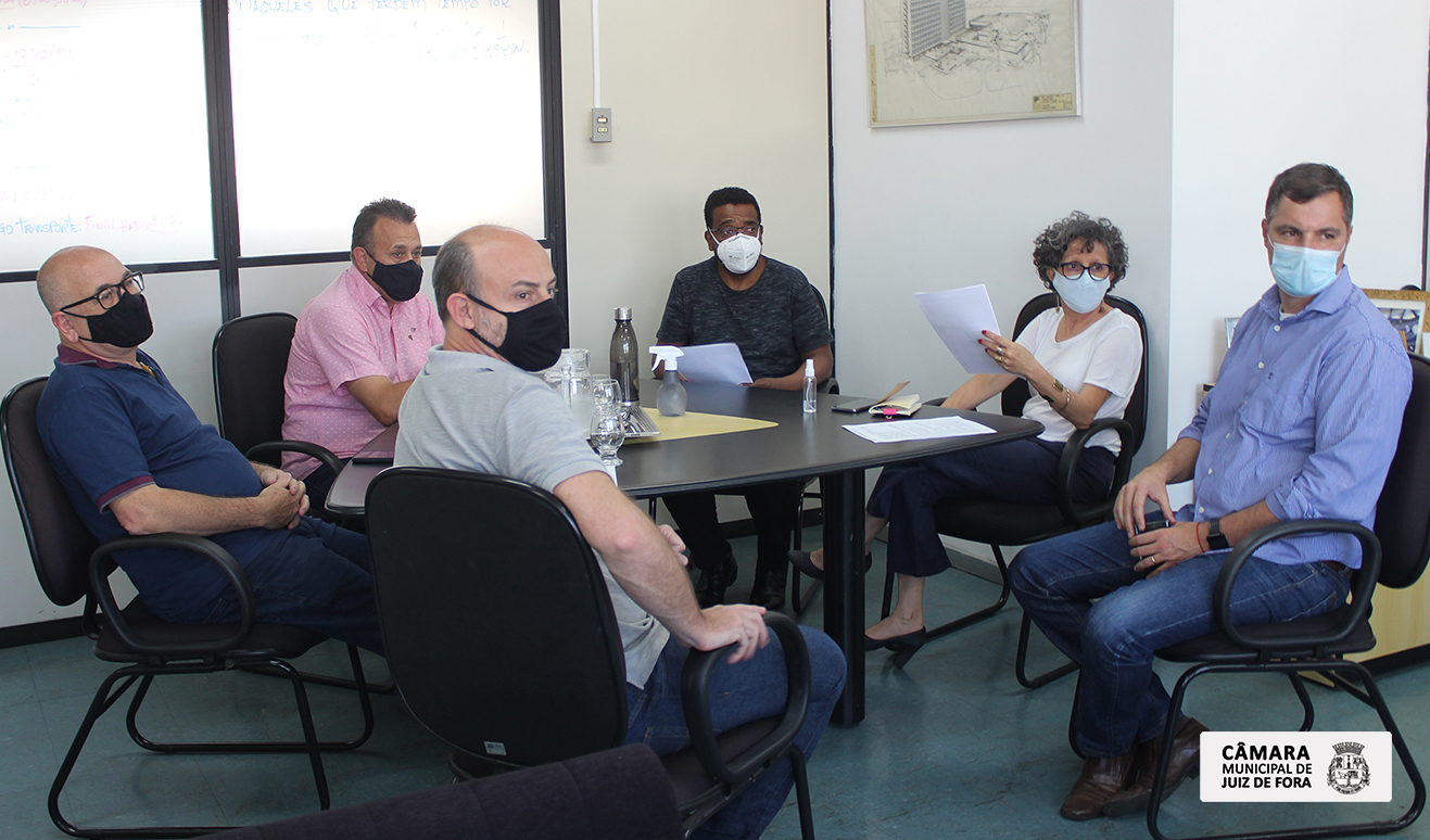 Comissão de Telefonia pede apoio à PJF para execução do projeto de instalação de antenas em cinco distritos (27/08/2021 00:00:00)