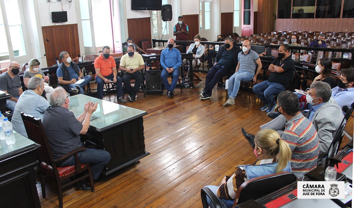 Após manifestação de vereadores, PJF revê mudanças nas métricas no Programa JF pela Vida e mantém as mesmas restrições da Faixa Amarela (31/08/2021 00:00:00)