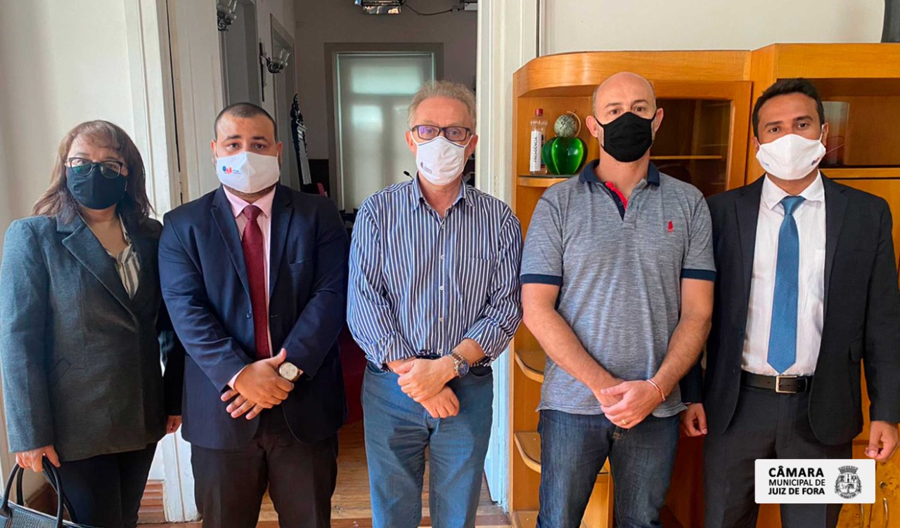 Espera na fila das instituições bancárias é discutida por vereadores e representantes da OAB/JF (23/09/2021 00:00:00)