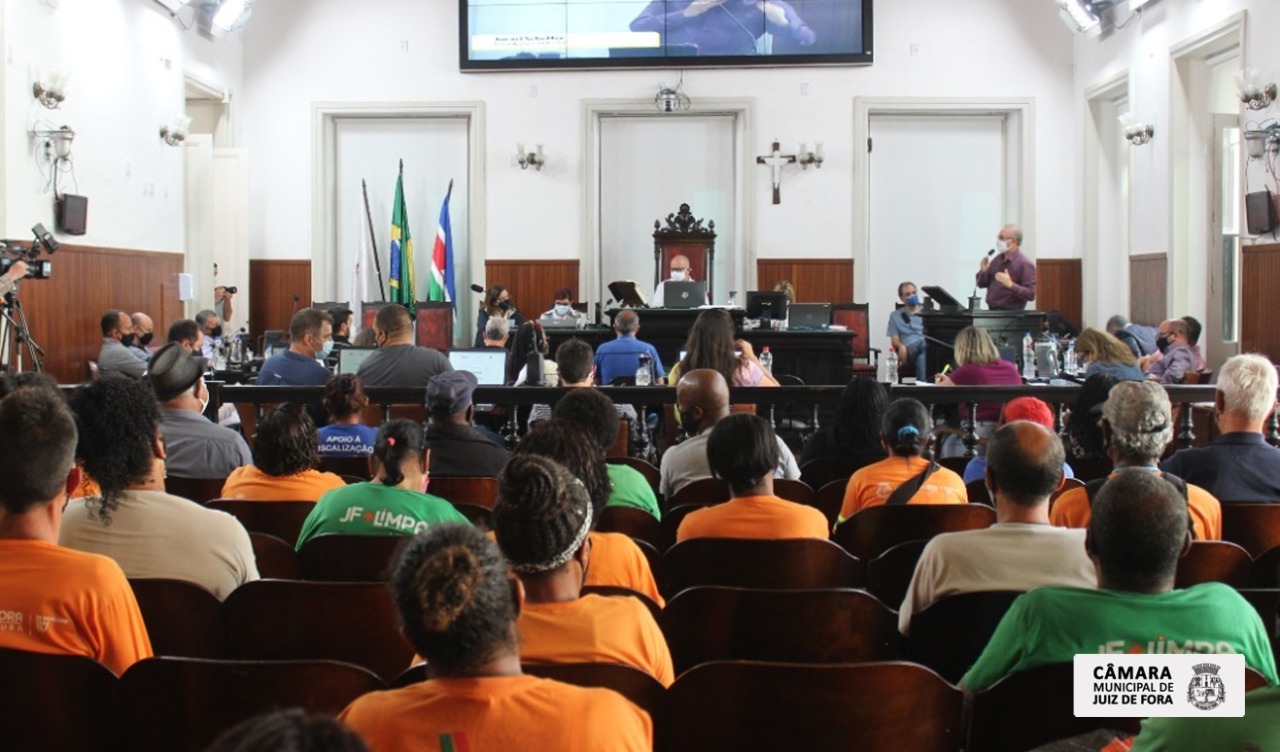 Câmara promove Audiência Pública para discutir a situação atual e o futuro do Demlurb (23/09/2021 00:00:00)