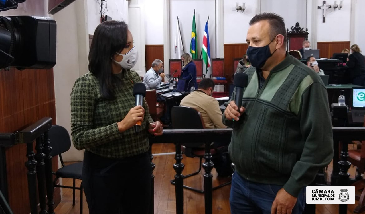 Vagner de Oliveira, ao vivo, solicita linha de ônibus entre região Nordeste e UFJF (21/10/2021 00:00:00)