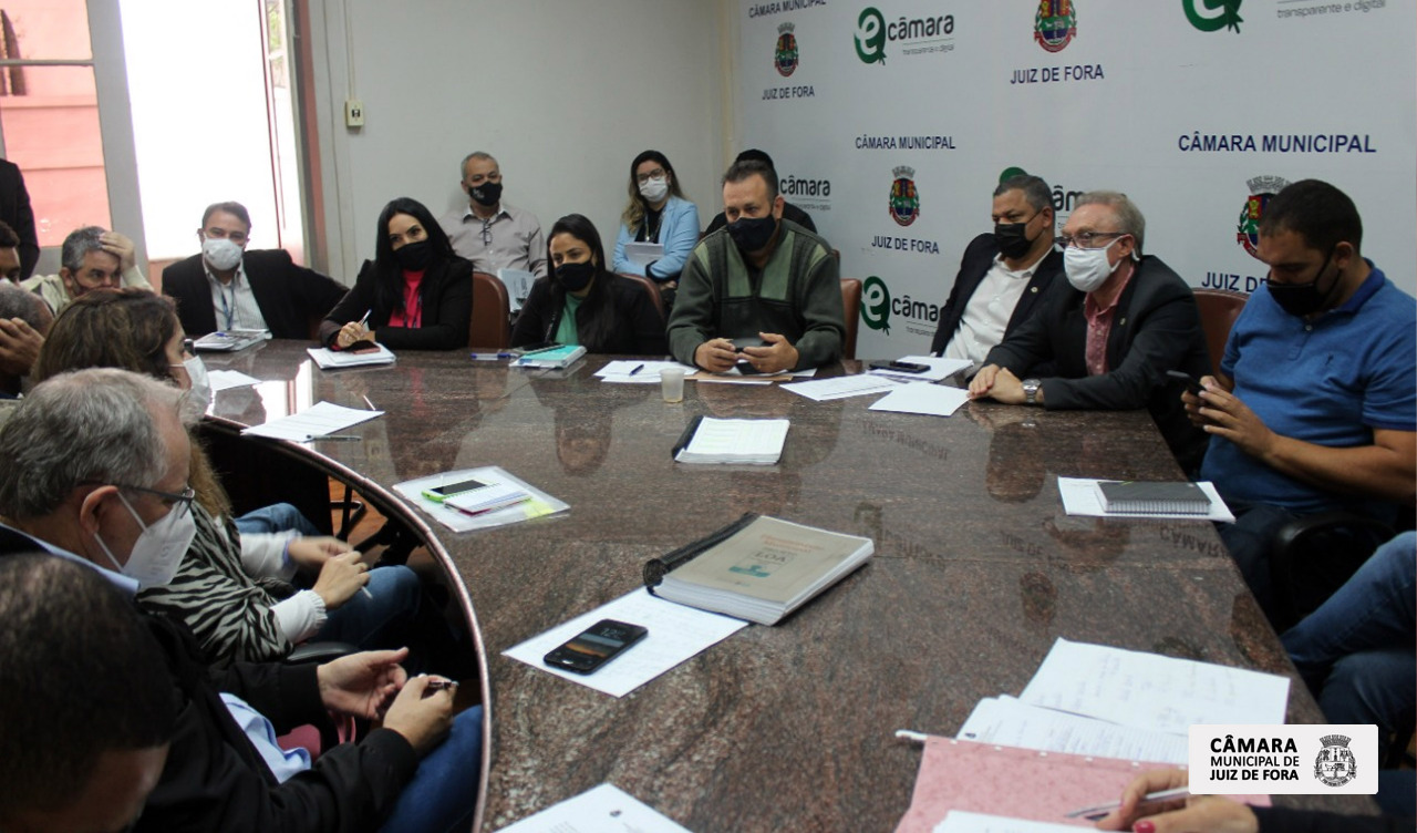 Reunião aborda emendas parlamentares (21/10/2021 00:00:00)