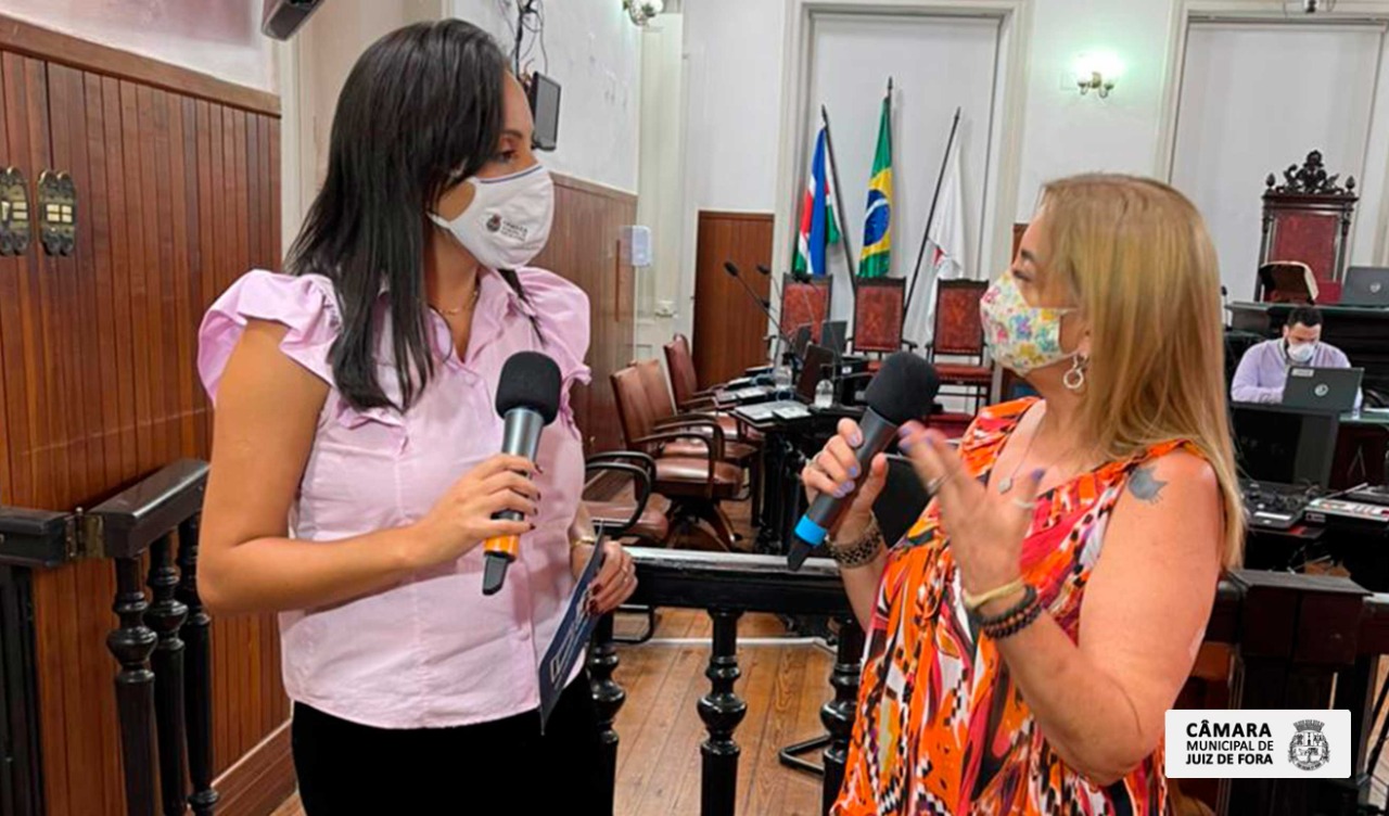 Ao vivo - Kátia Protetora fala sobre cadastro de protetores   (18/11/2021 00:00:00)