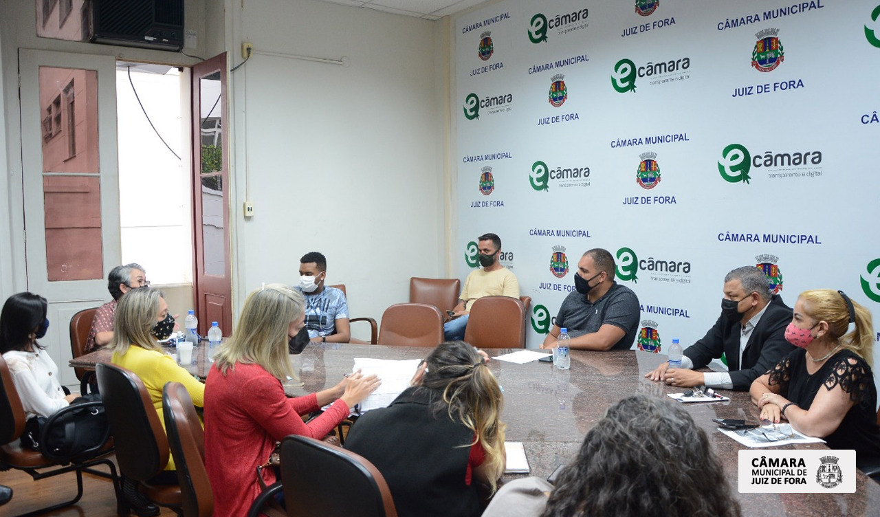 PL Creche para Todos é debatido em reunião  (07/12/2021 00:00:00)