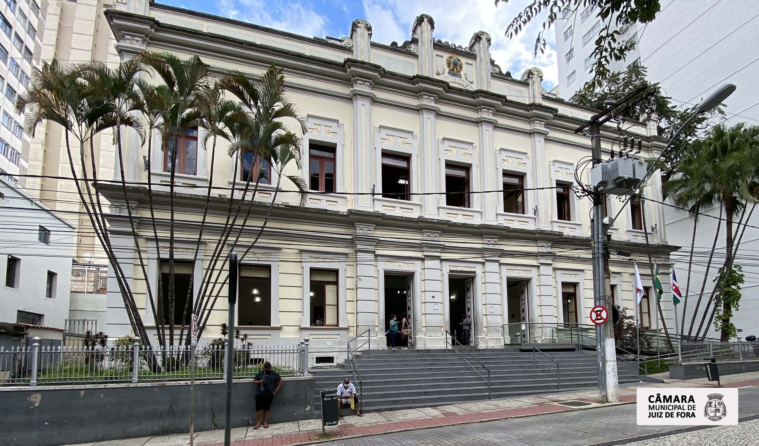  Câmara aprova lei que facilita fiscalização do tempo de espera em bancos (10/12/2021 00:00:00)