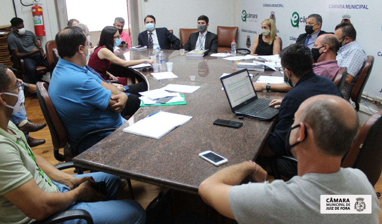 Vereadores solicitam à Secretaria de Saúde esclarecimentos sobre o PPA e a LOA (14/12/2021 00:00:00)