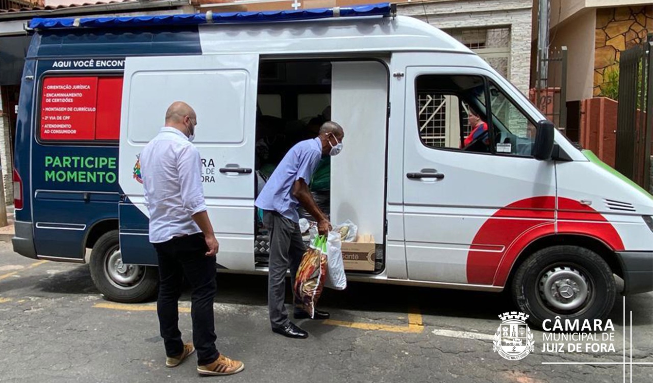 Câmara Municipal entrega donativos aos moradores do Bairro Industrial (01/02/2022 00:00:00)