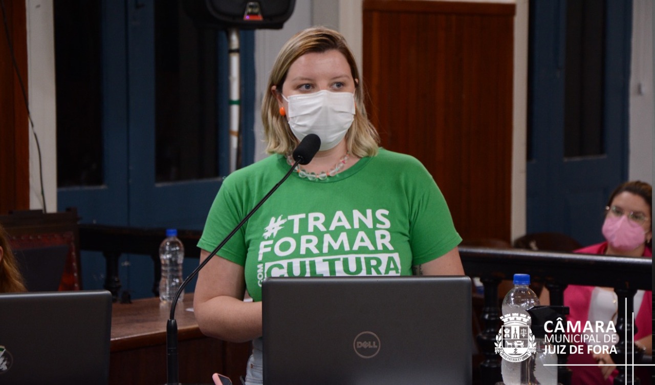 PL quer proibir homenagens a condenados por crimes contra a humanidade (04/03/2022 00:00:00)