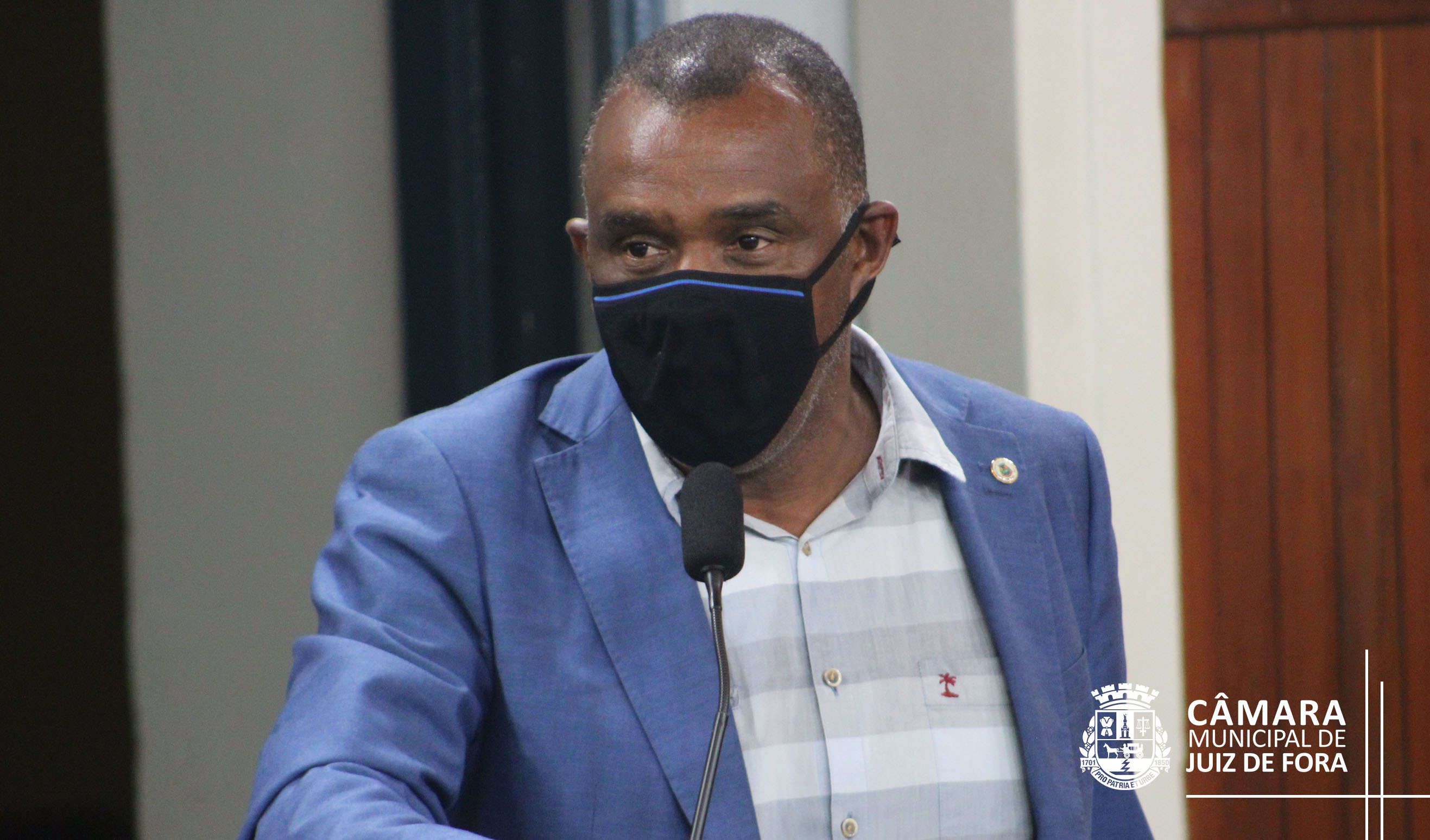 Agora é lei - Filhos de PcD ou de idosos terão prioridade em vagas escolares (01/04/2022 00:00:00)