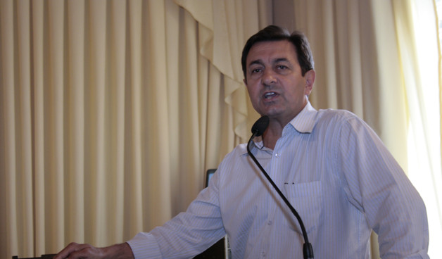 Recém formados podem ser isentos de ISS (25/04/2012 00:00:00)