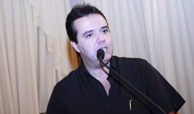 Aprovado projeto que preserva direitos dos sabadistas (01/06/2012 00:00:00)