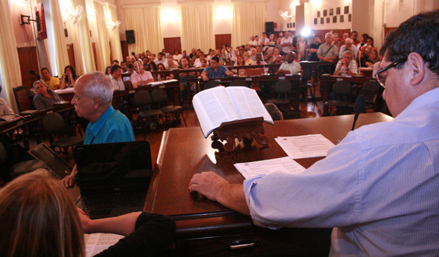 Por unanimidade, vereadores eliminam ajuda de custo (15/01/2013 00:00:00)