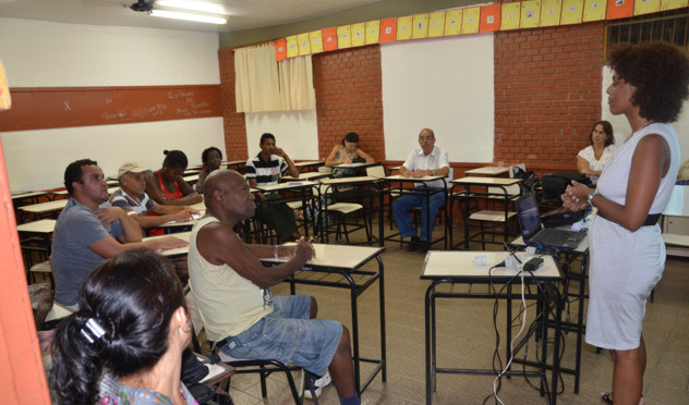 CAC reúne moradores em busca de melhorias para o bairro Parque das Águas (27/02/2013 00:00:00)