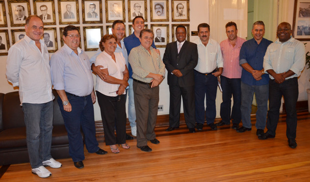 Ex-presidente Carlos Bonifácio recebe homenagem na Câmara (28/02/2013 00:00:00)