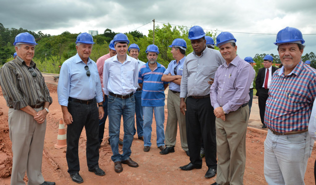 Vereadores visitam canteiro de obras da Brafer (18/03/2013 00:00:00)