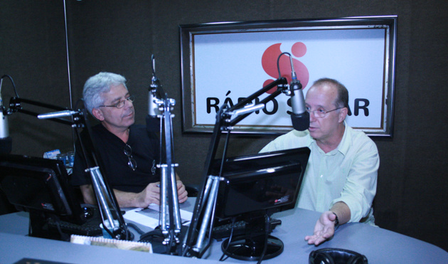 Coordenador do Sedecon esclarece dúvidas de ouvintes da Rádio Solar (22/03/2013 00:00:00)
