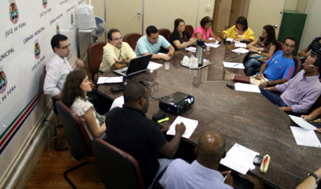Proposta de trabalho para Câmara Mirim 2013 é apresentada a escolas interessadas  (05/04/2013 00:00:00)