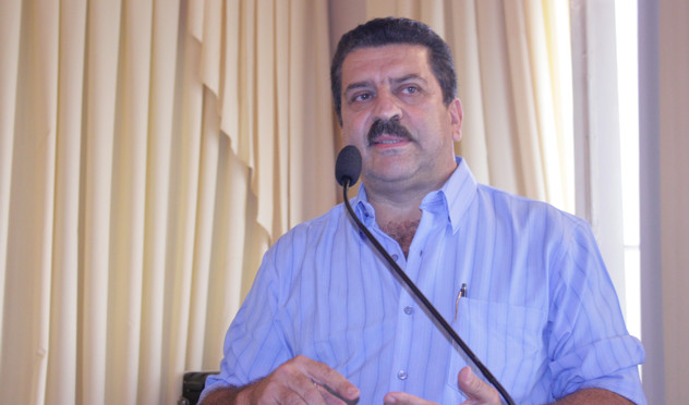 Chico Evangelista defende Centro de Atendimento Regional no bairro Francisco Bernardino (19/04/2013 00:00:00)