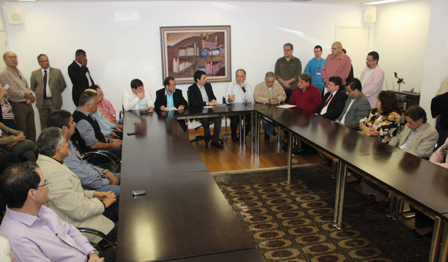 Vereador prestigia lançamento de programa de informação online sobre lotes de Juiz de Fora (03/06/2013 00:00:00)