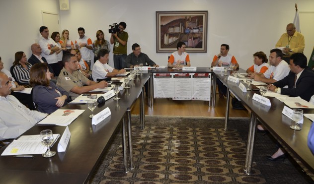 Debate entre autoridades marca início da “Campanha de Enfrentamento da Violência Contra o Idoso” (10/06/2013 00:00:00)