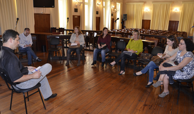 CAC prepara nova capacitação para integrantes da Câmara Mirim (01/07/2013 00:00:00)