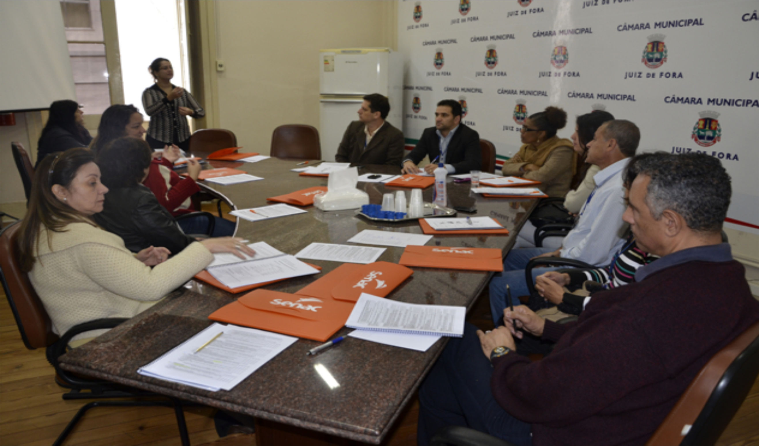 Câmara Municipal realiza curso de capacitação para avaliação de concursados (15/07/2013 00:00:00)