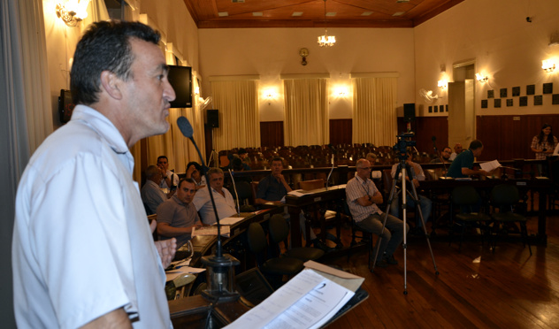 Sinserpu usa Tribuna Livre para solicitar apoio dos vereadores a emendas ao PPA e a LDO (17/09/2013 00:00:00)