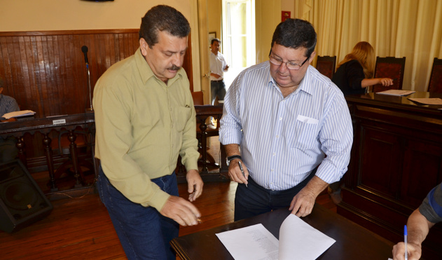 Câmara assina convênio para compartilhar sinal com TV Assembleia (20/09/2013 00:00:00)