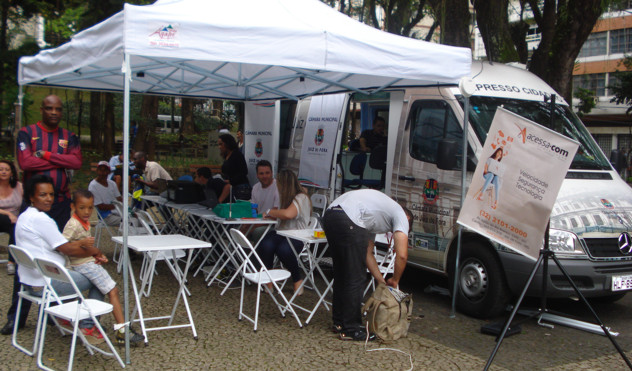 Expresso Cidadão participa de ação cívica no Parque Halfeld (07/10/2013 00:00:00)
