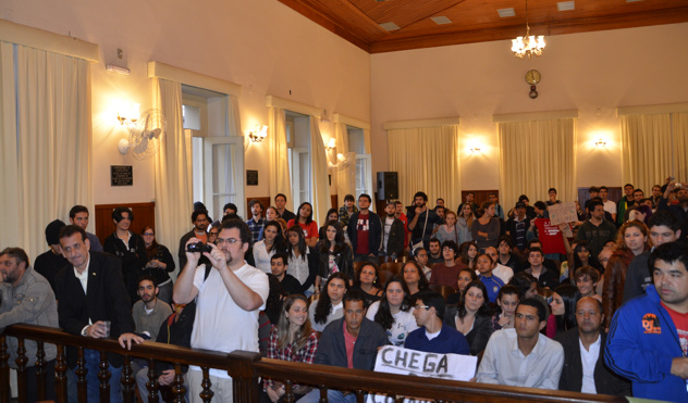 Cancelada Audiência (15/10/2013 00:00:00)